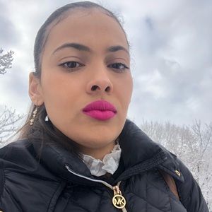 Meet your Posher, Carmen